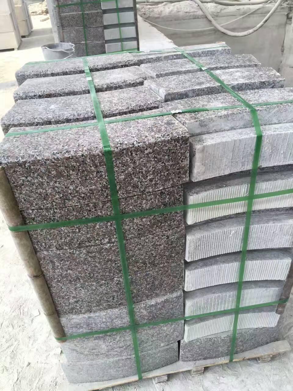 弯道路沿石